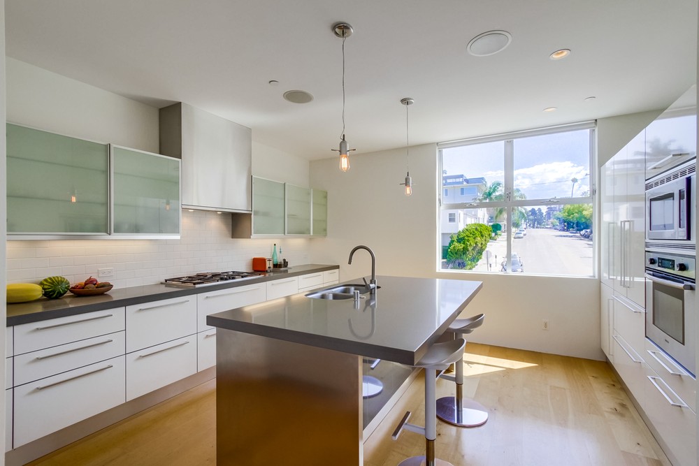 Virtual tour photo 15 of 52 for 2710 1st Ave