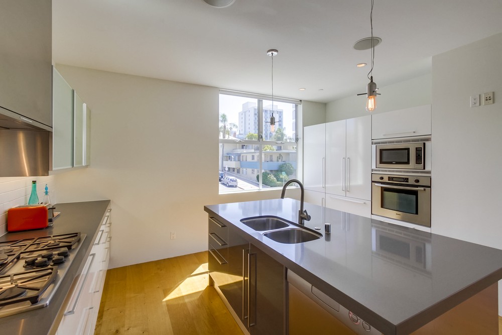 Virtual tour photo 17 of 52 for 2710 1st Ave