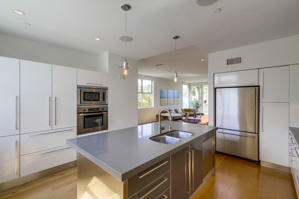 Virtual tour photo 18 of 52 for 2710 1st Ave