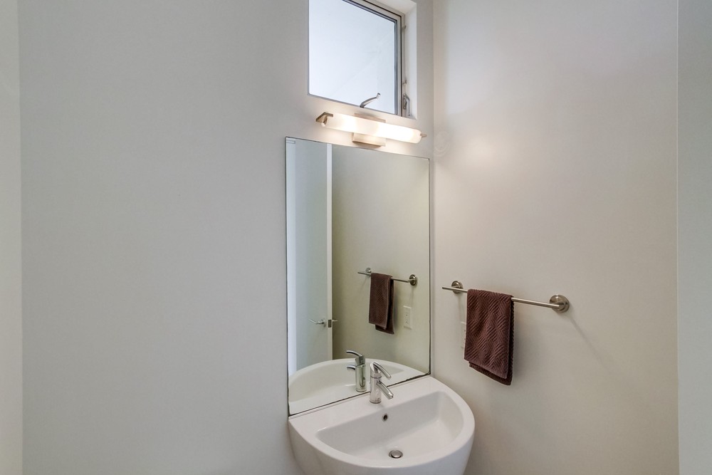Virtual tour photo 21 of 52 for 2710 1st Ave