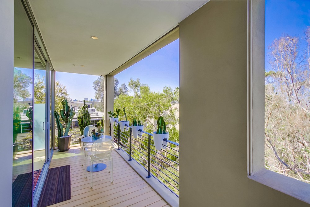 Virtual tour photo 22 of 52 for 2710 1st Ave