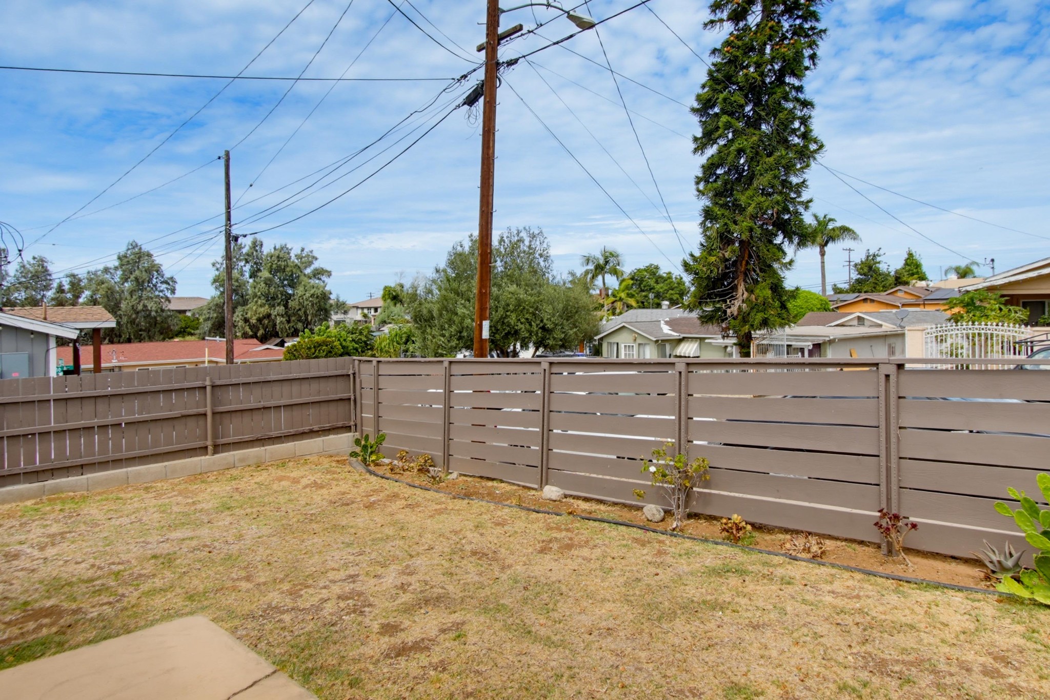 Virtual tour photo 7 of 61 for 2710 Chaffee St