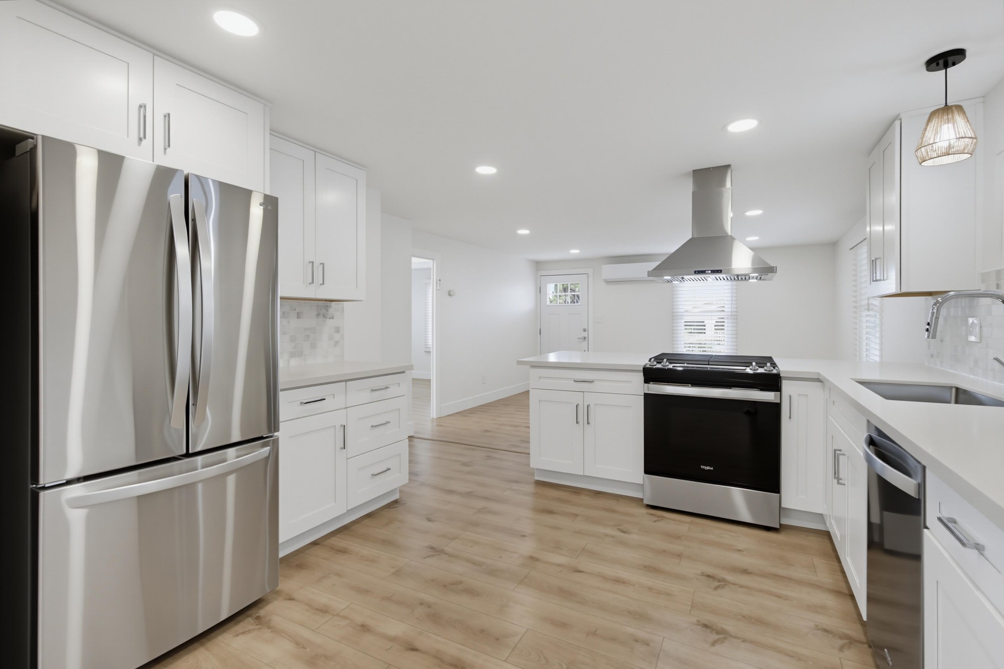 Virtual tour photo 15 of 61 for 2710 Chaffee St