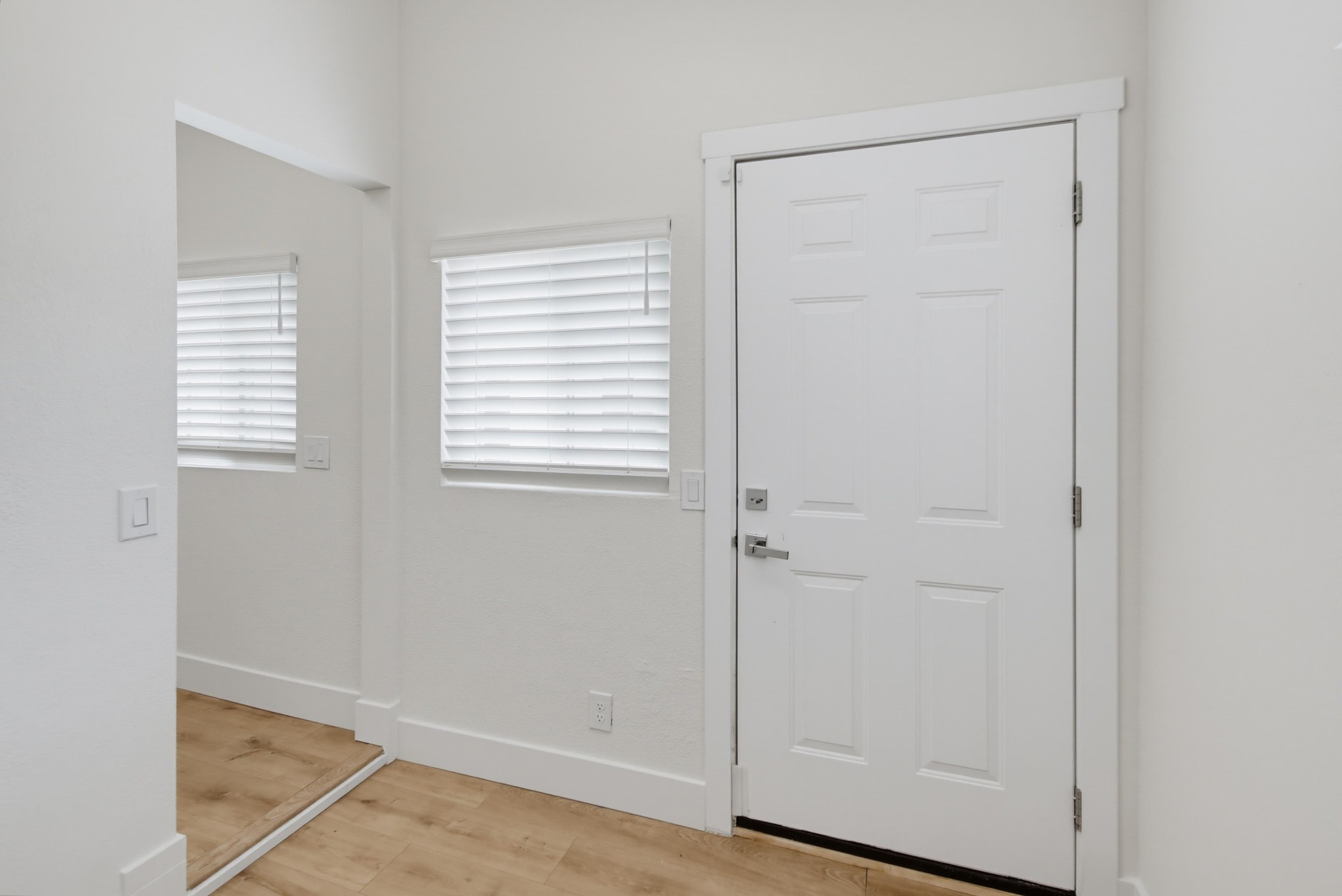 Virtual tour photo 21 of 61 for 2710 Chaffee St