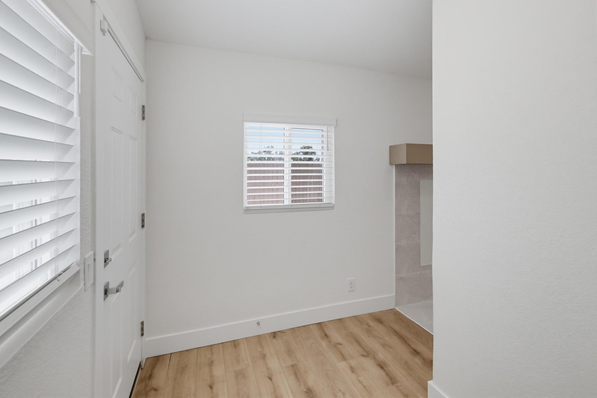 Virtual tour photo 22 of 61 for 2710 Chaffee St