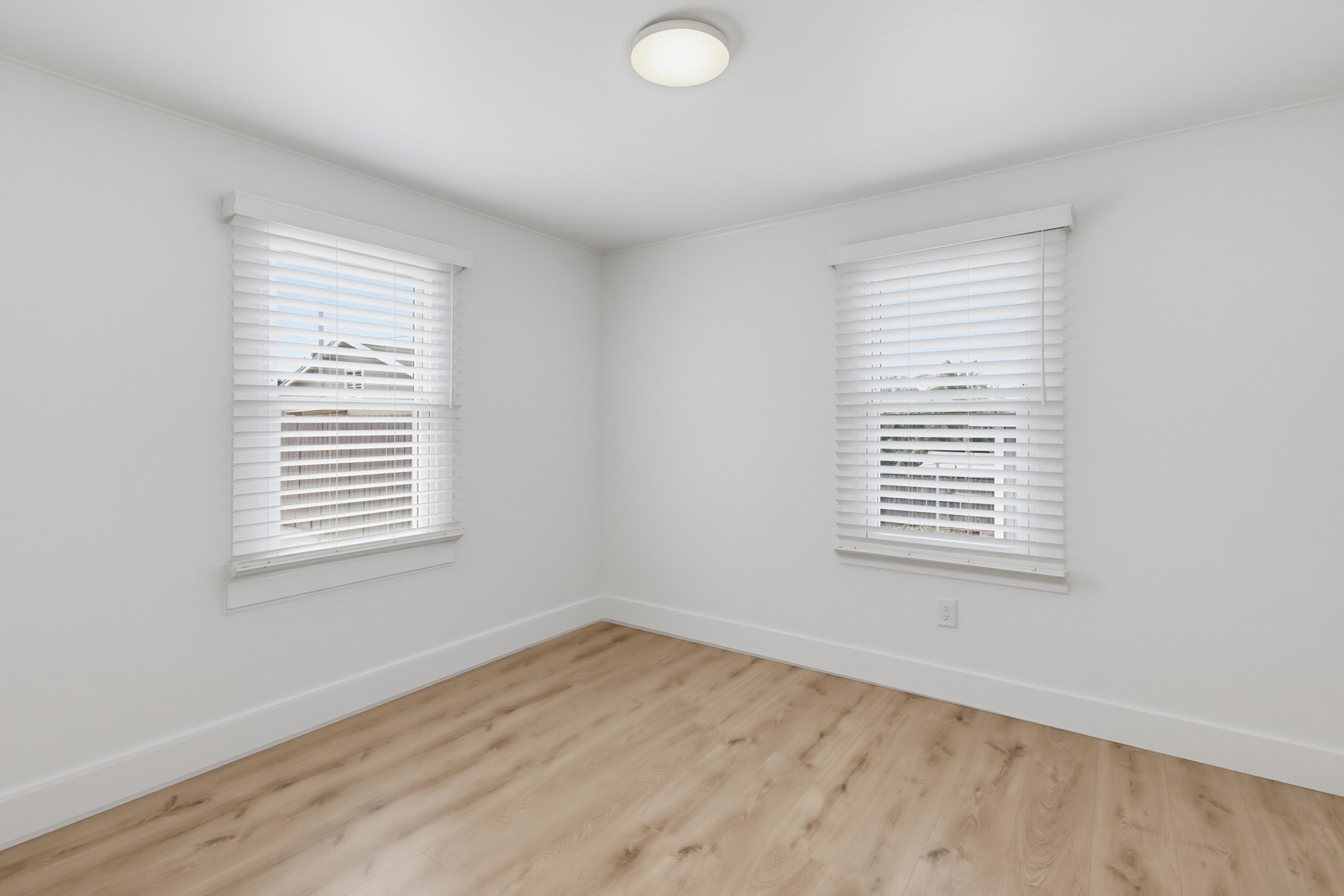 Virtual tour photo 41 of 61 for 2710 Chaffee St