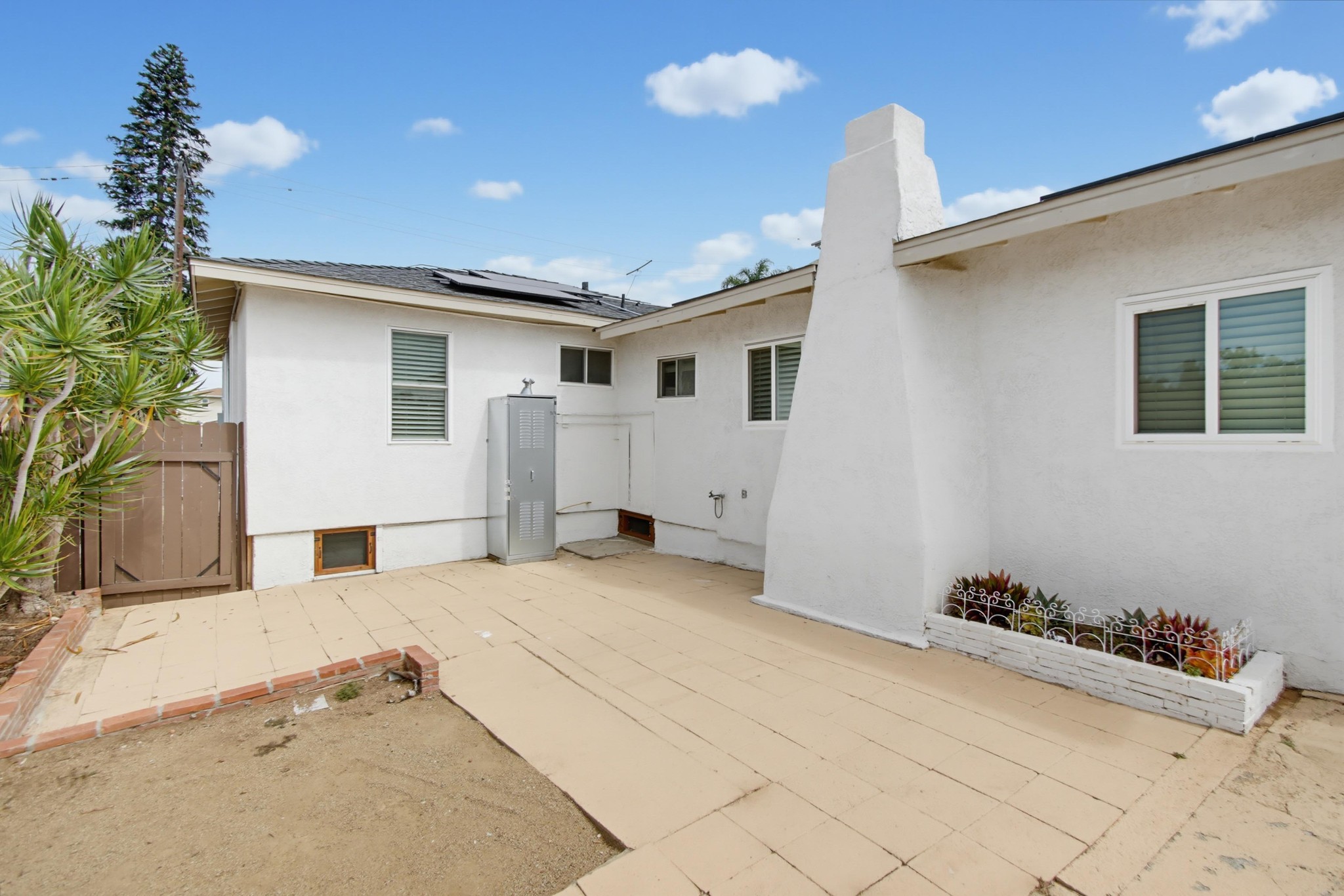 Virtual tour photo 57 of 61 for 2710 Chaffee St