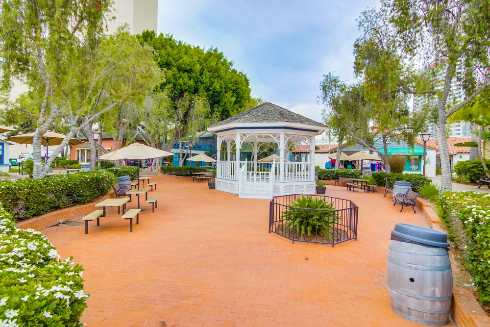 Virtual tour photo 1 of 29 for 2711 San Diego Ave