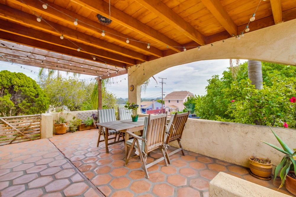 Virtual tour photo 10 of 42 for 2712 E Street