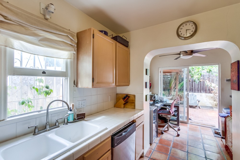 Virtual tour photo 27 of 42 for 2712 E Street