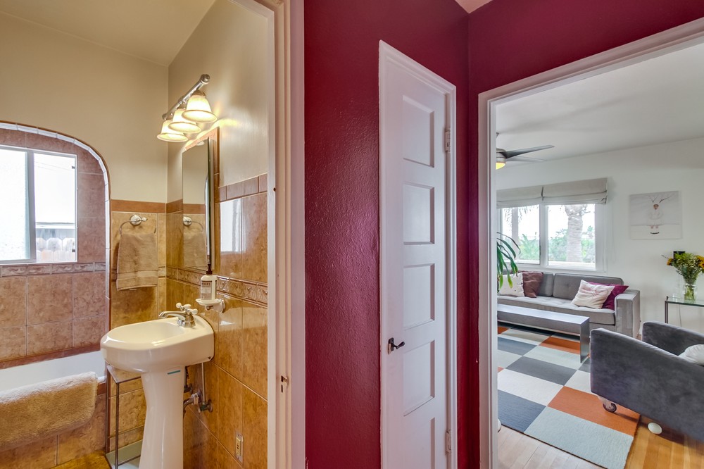 Virtual tour photo 33 of 42 for 2712 E Street