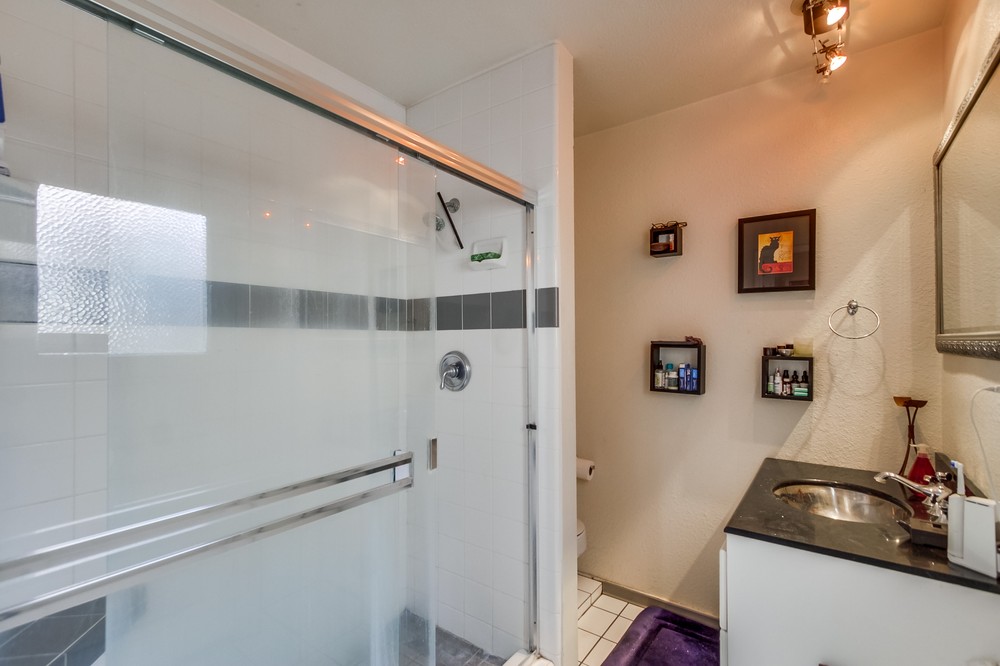 Virtual tour photo 36 of 42 for 2712 E Street