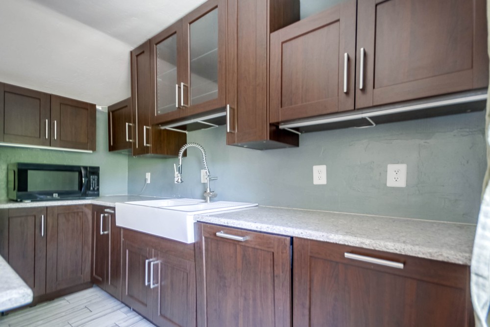 Virtual tour photo 25 of 46 for 2715 Russ Blvd