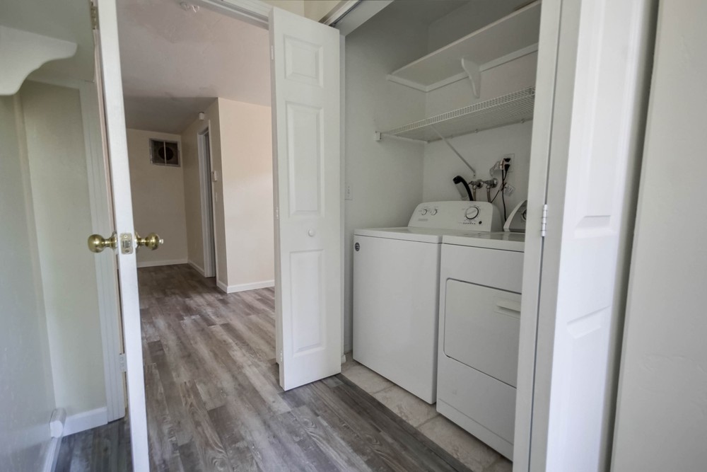 Virtual tour photo 39 of 46 for 2715 Russ Blvd