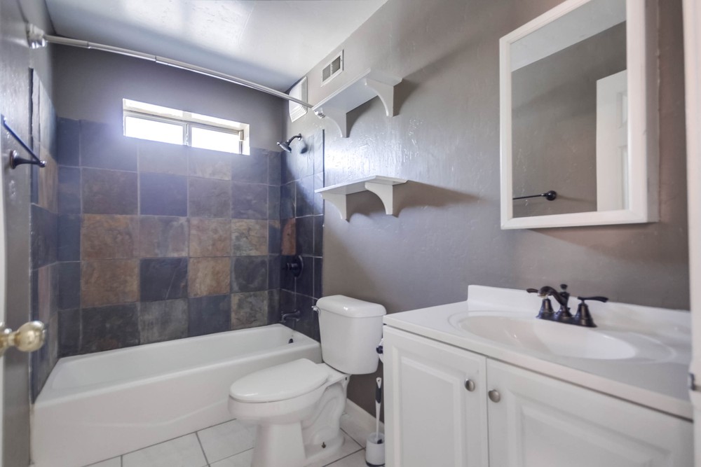 Virtual tour photo 46 of 46 for 2715 Russ Blvd
