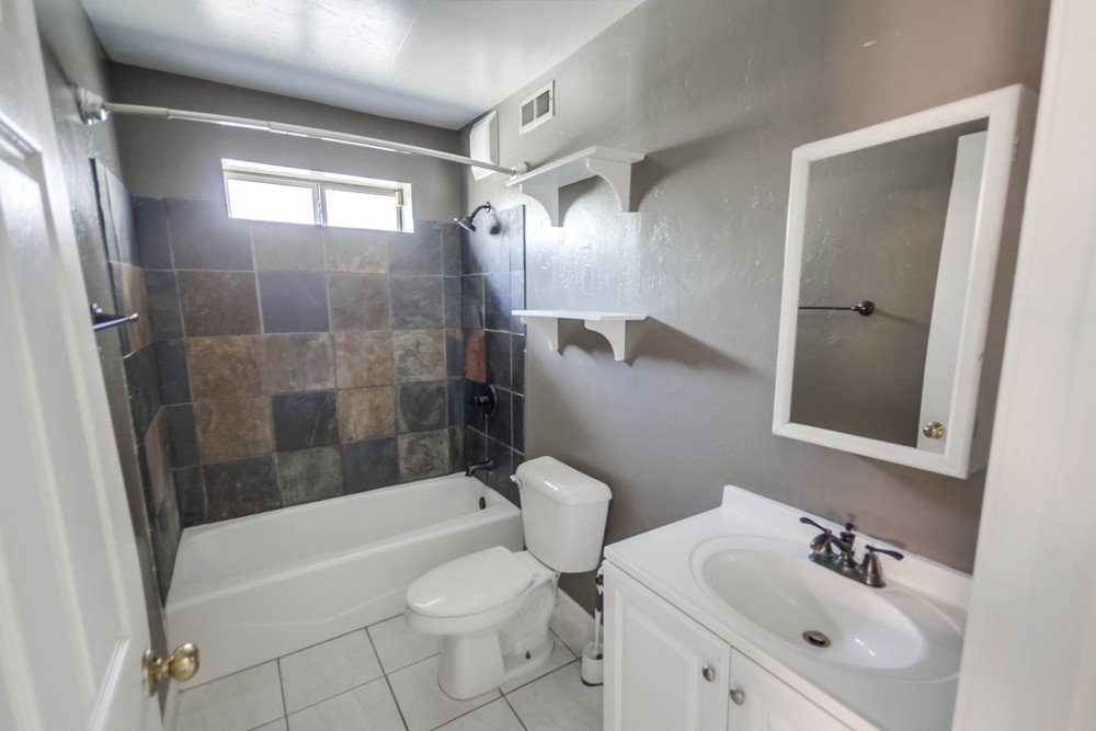 Virtual tour photo 47 of 46 for 2715 Russ Blvd
