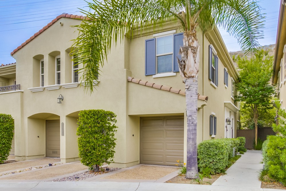Virtual tour photo 1 of 23 for 2716 Bellezza Dr