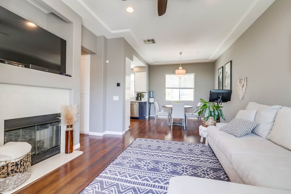 Virtual tour photo 10 of 49 for 2716 Farragut Rd