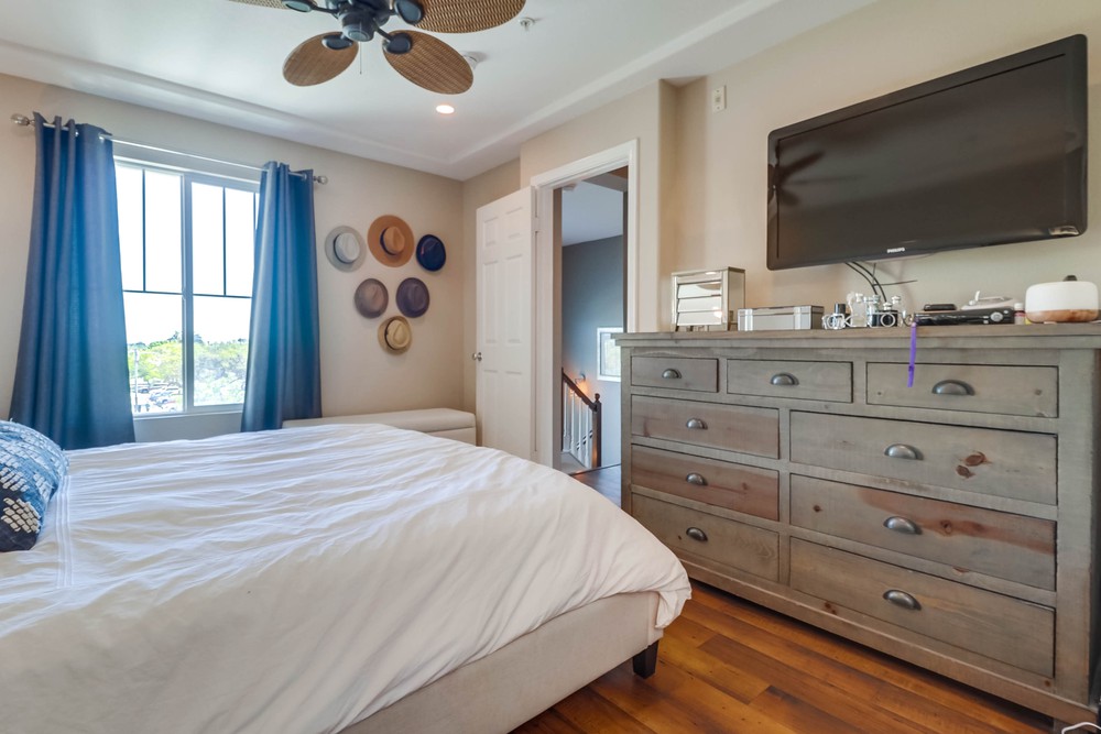 Virtual tour photo 26 of 49 for 2716 Farragut Rd