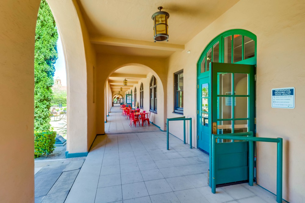 Virtual tour photo 39 of 49 for 2716 Farragut Rd