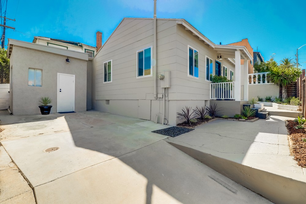 Virtual tour photo 37 of 38 for 2717 Island Ave