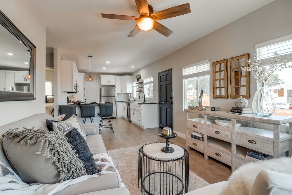 Virtual tour photo 10 of 38 for 2717 Island Ave