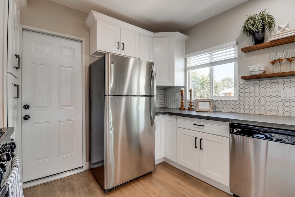 Virtual tour photo 13 of 38 for 2717 Island Ave