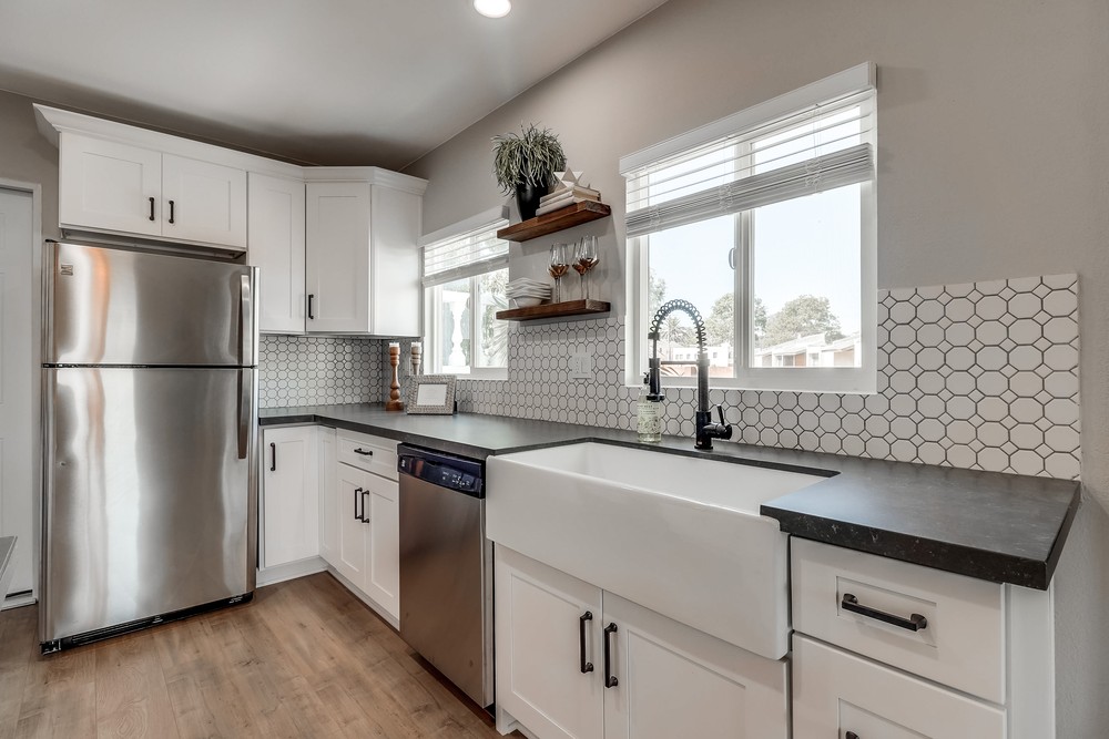 Virtual tour photo 14 of 38 for 2717 Island Ave