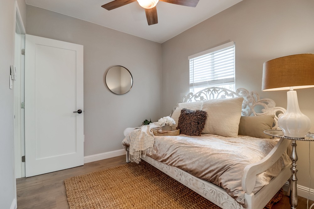 Virtual tour photo 29 of 38 for 2717 Island Ave