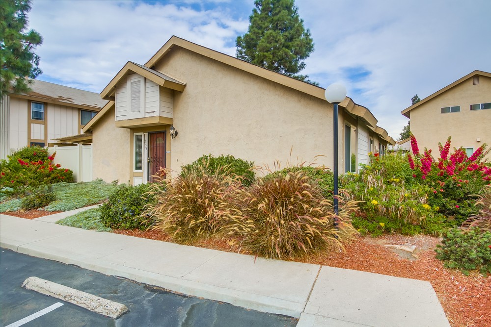 Virtual tour photo 3 of 38 for 2718 Casey St