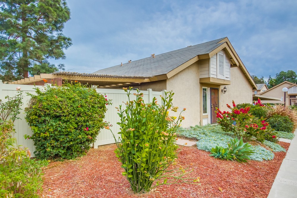 Virtual tour photo 5 of 38 for 2718 Casey St