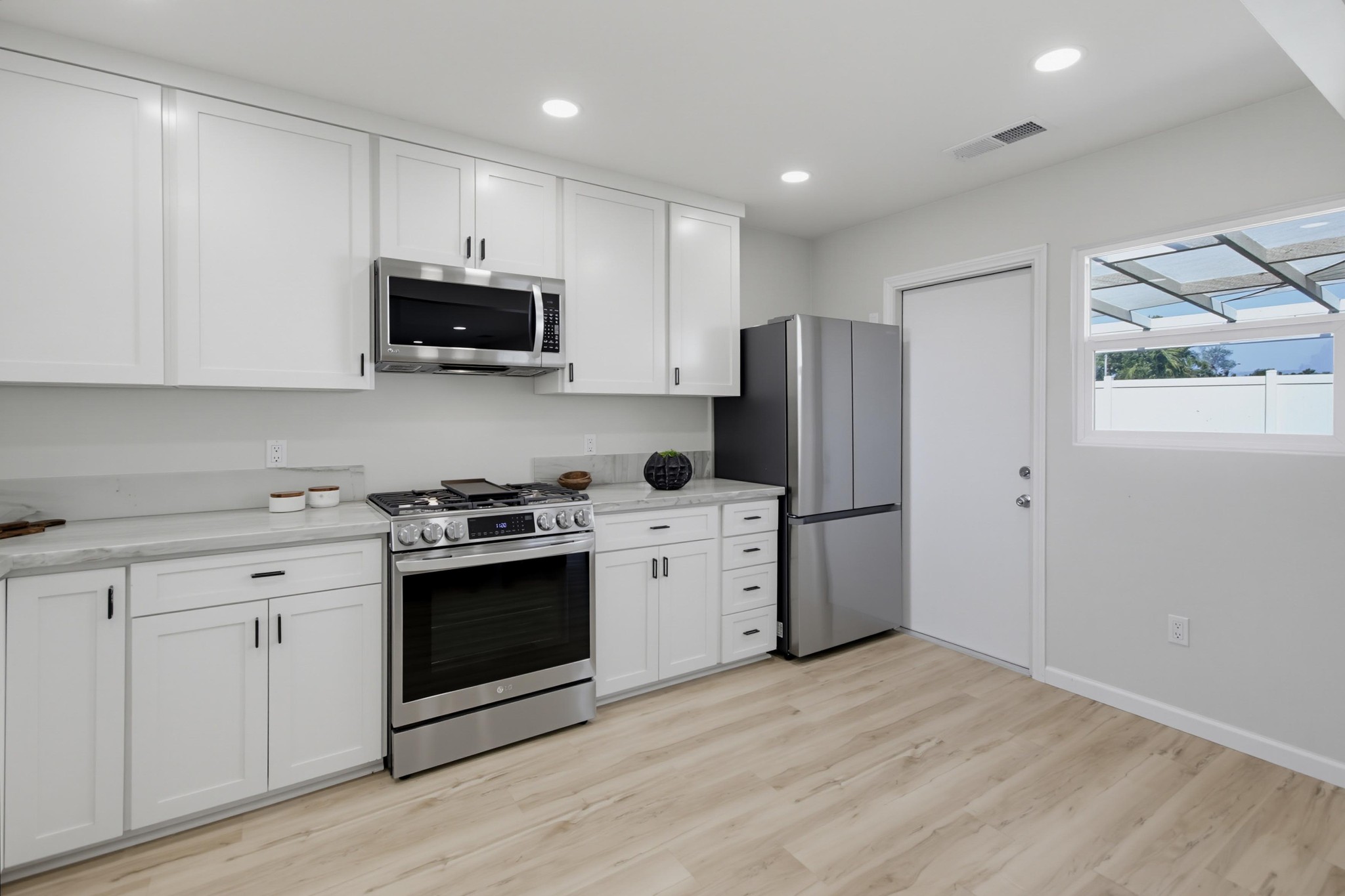 Virtual tour photo 11 of 38 for 2718 Powhatan Ave
