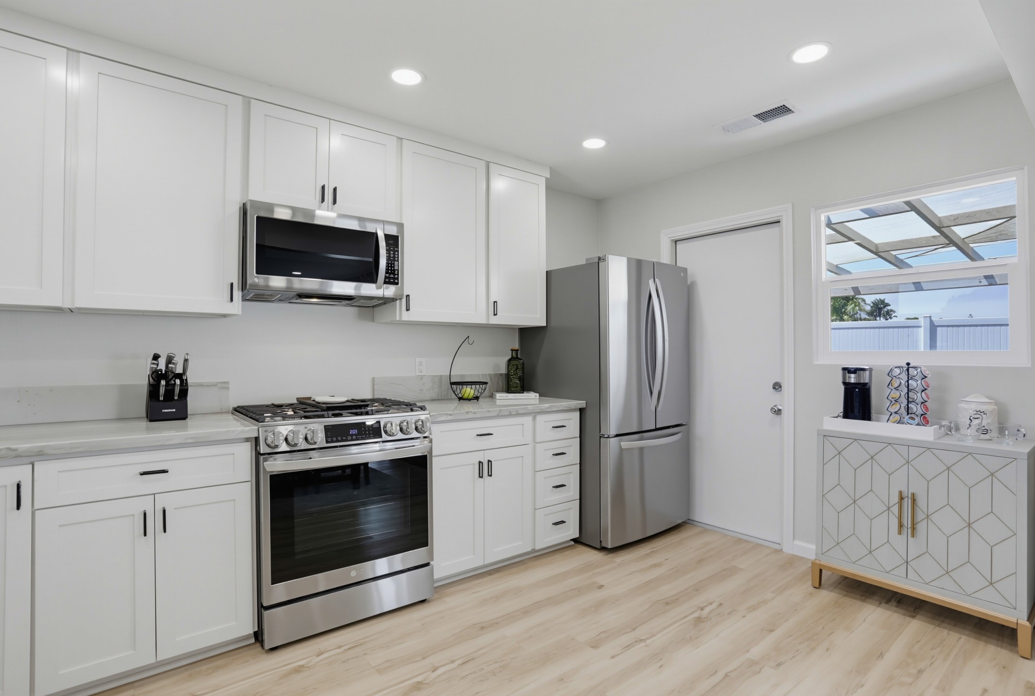 Virtual tour photo 13 of 37 for 2718 Powhatan Ave