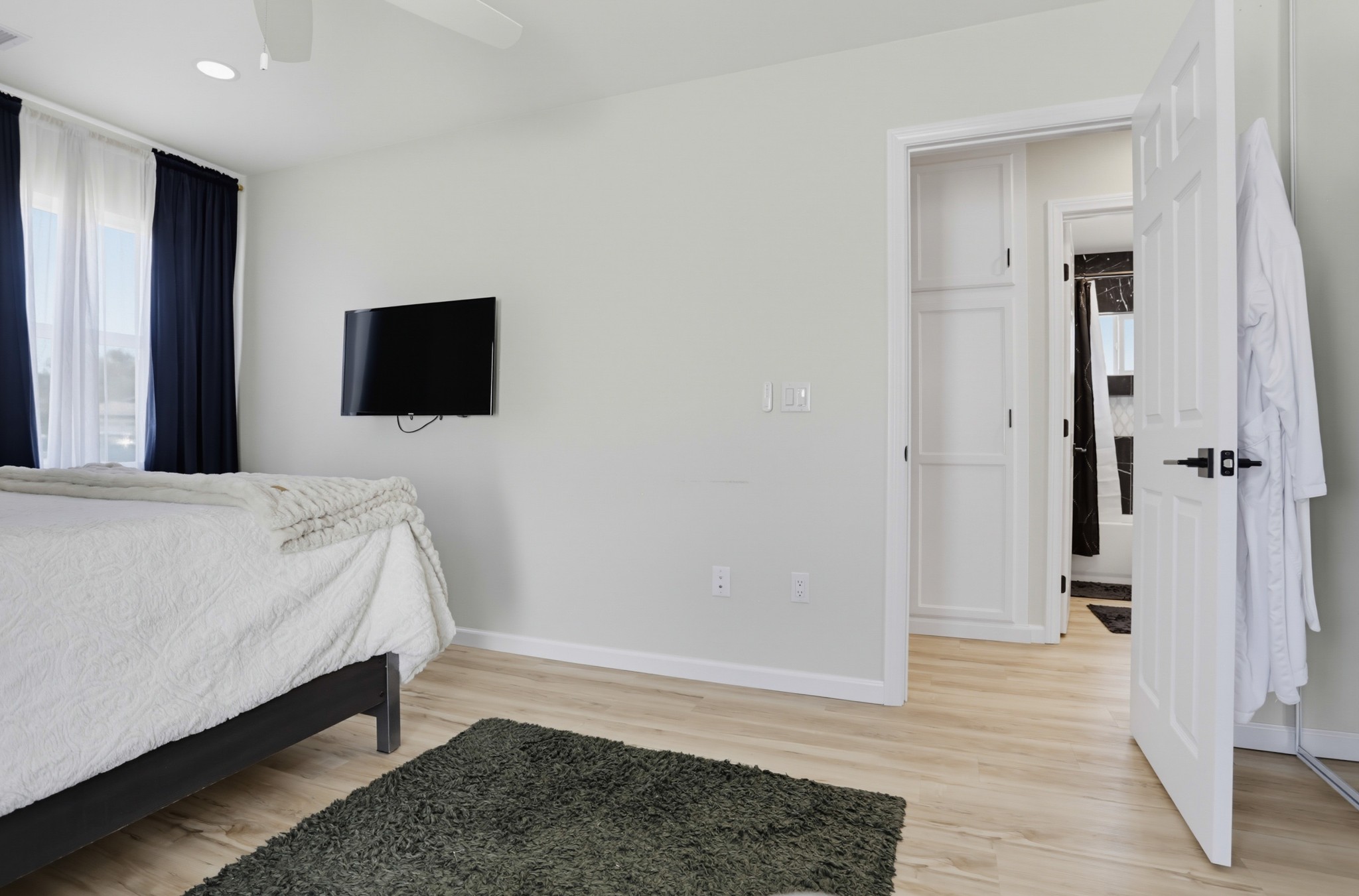 Virtual tour photo 22 of 37 for 2718 Powhatan Ave