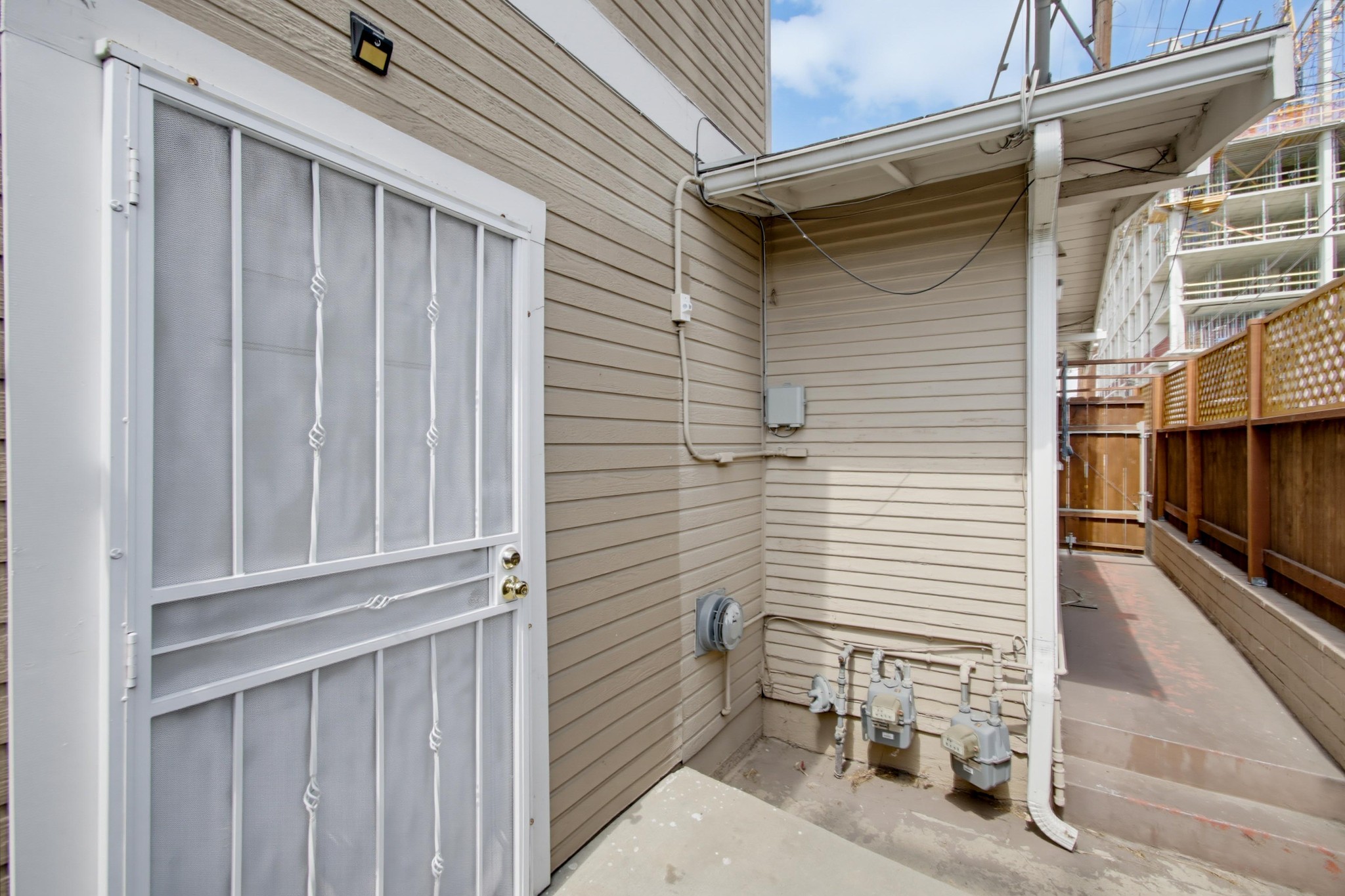 Virtual tour photo 7 of 27 for 2719 Wightman St