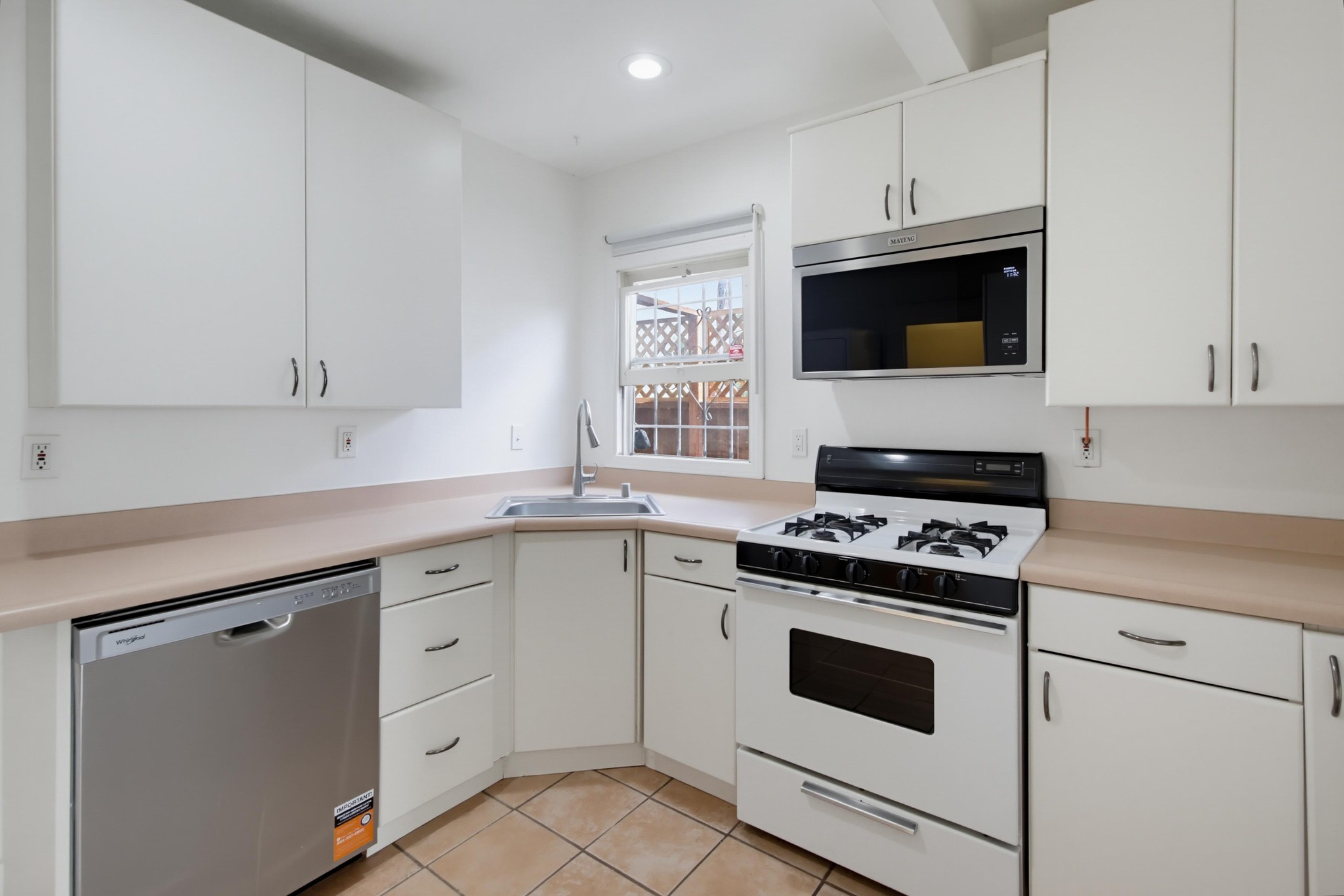Virtual tour photo 18 of 27 for 2719 Wightman St