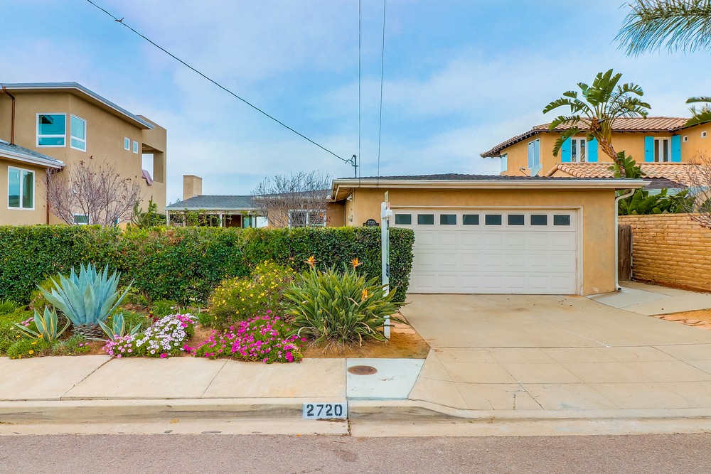 Virtual tour photo 1 of 43 for 2720 Grandview St