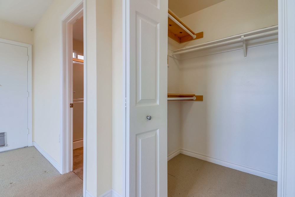 Virtual tour photo 29 of 43 for 2720 Grandview St