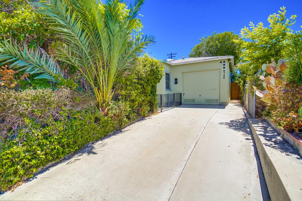 Virtual tour photo 1 of 46 for 2720 Tuberose St