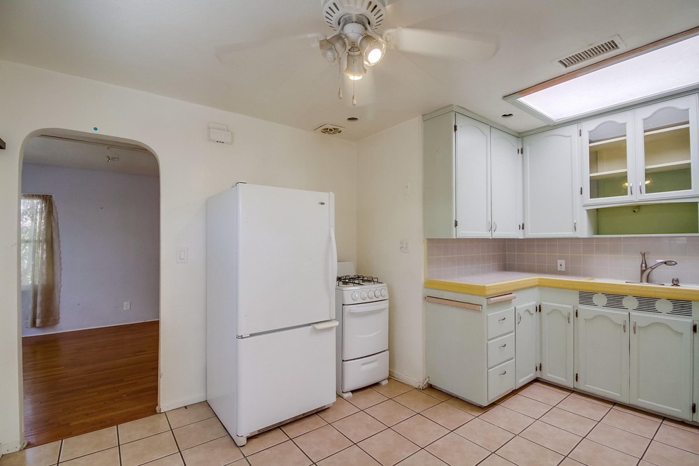 Virtual tour photo 12 of 46 for 2720 Tuberose St