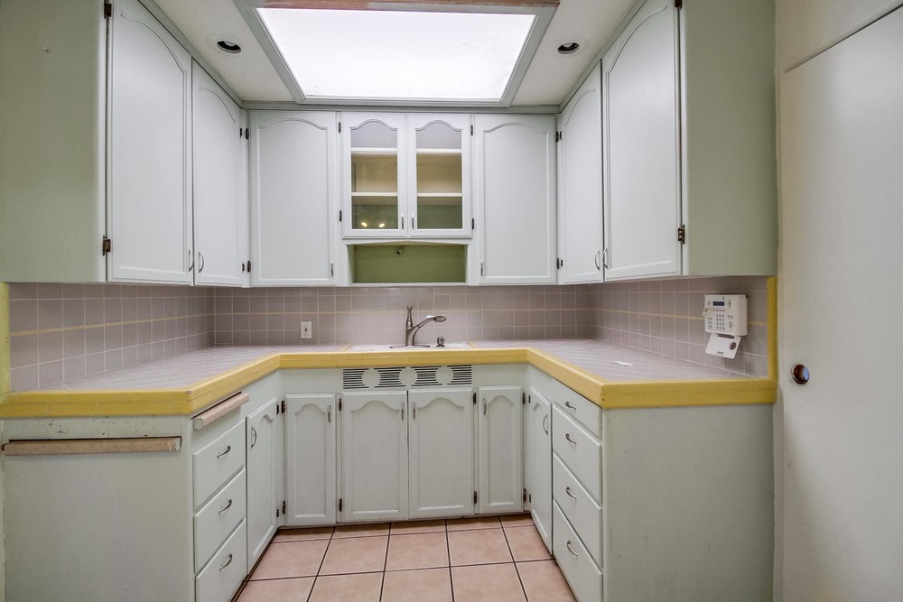Virtual tour photo 16 of 46 for 2720 Tuberose St