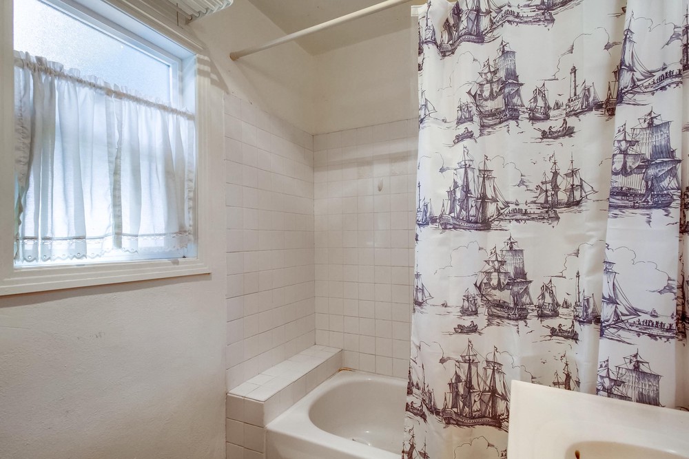 Virtual tour photo 27 of 46 for 2720 Tuberose St