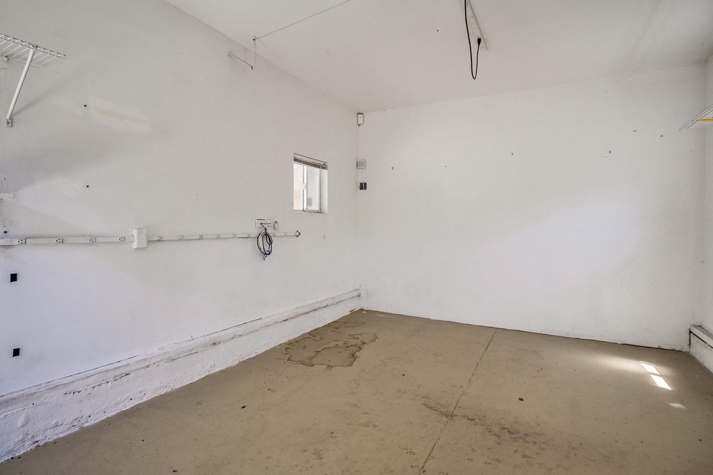 Virtual tour photo 30 of 46 for 2720 Tuberose St