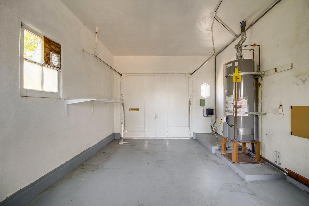 Virtual tour photo 32 of 46 for 2720 Tuberose St