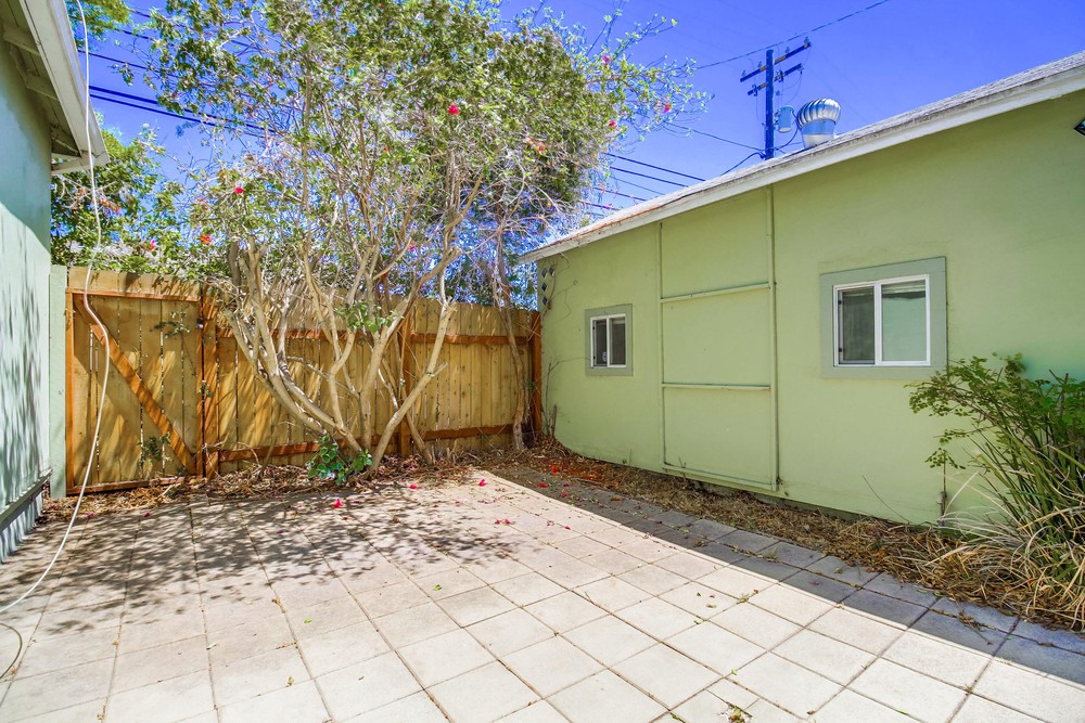 Virtual tour photo 40 of 46 for 2720 Tuberose St