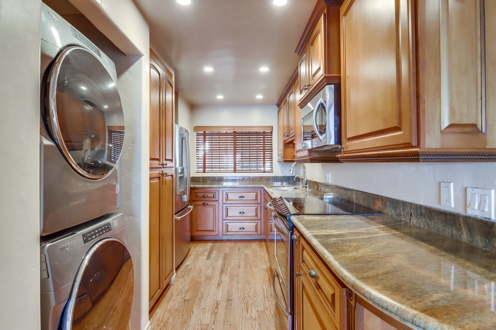Virtual tour photo 12 of 39 for 2727 Morena Blvd