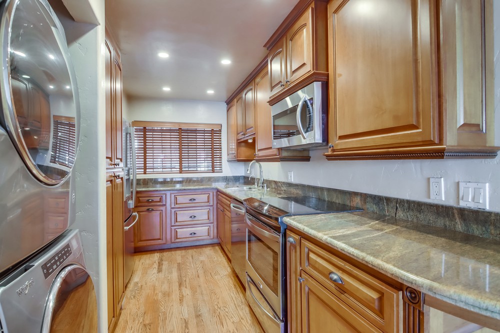 Virtual tour photo 14 of 39 for 2727 Morena Blvd
