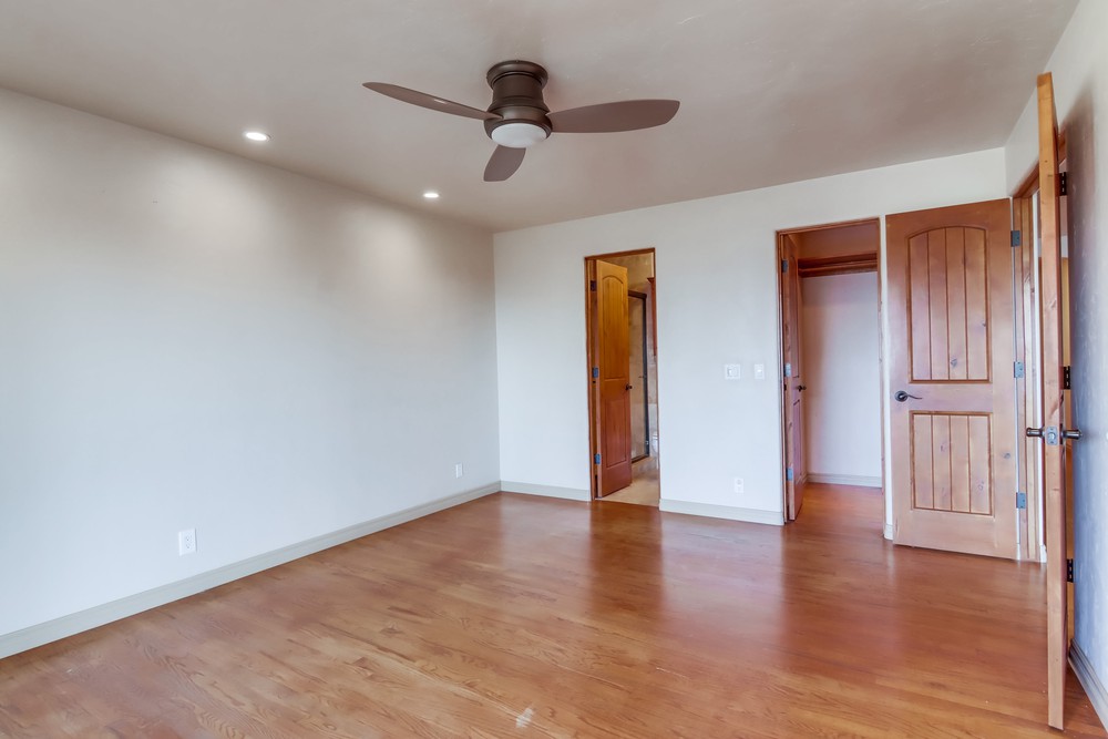 Virtual tour photo 26 of 39 for 2727 Morena Blvd