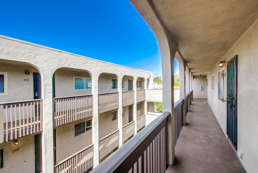 Virtual tour photo 6 of 40 for 2727 Morena Blvd