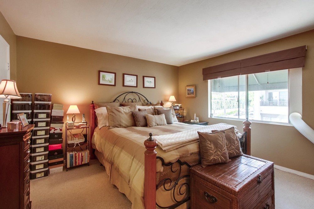 Virtual tour photo 17 of 40 for 2727 Morena Blvd